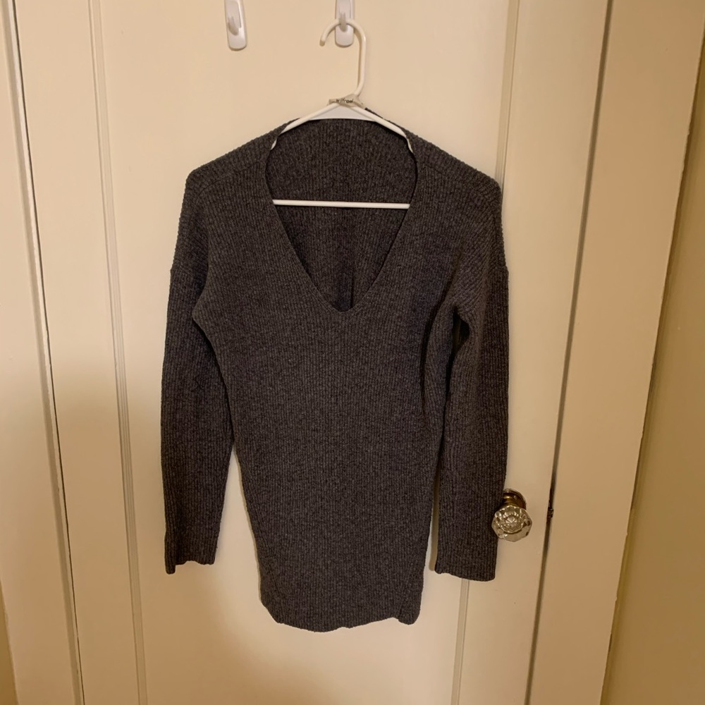 Wilfred sweater